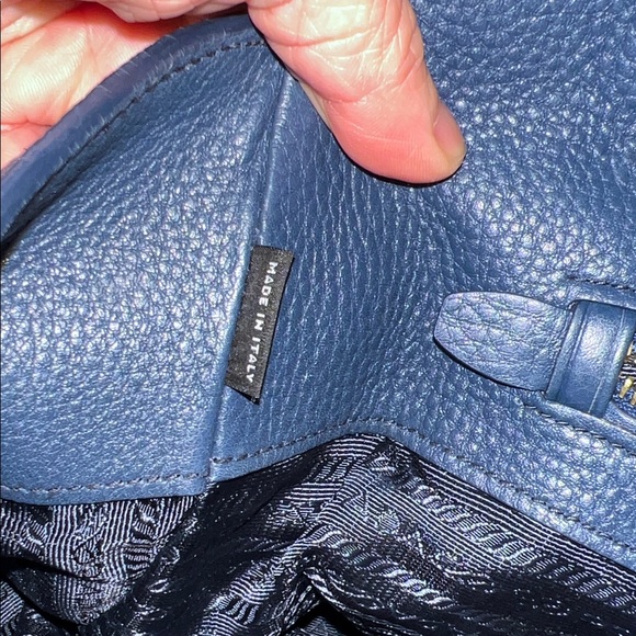 3101 Prada Blue Leather Women's Bag - Picture 11 of 12